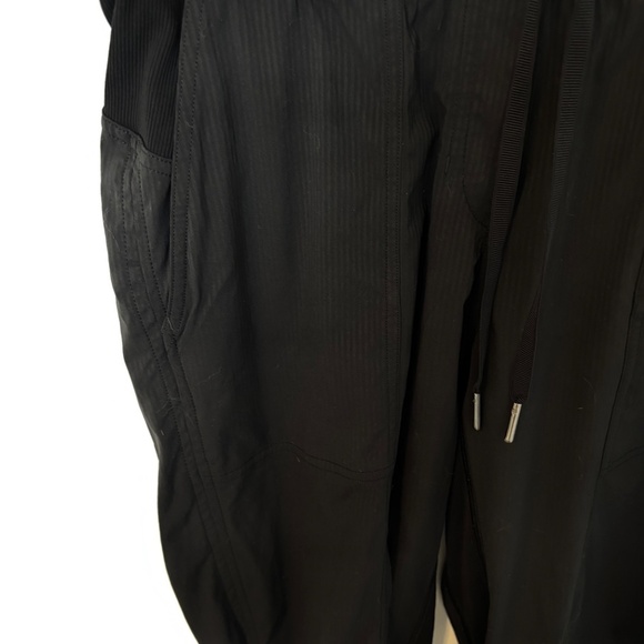 Lululemon Dance Studio Crop 25” Black Size 4 - Picture 9 of 12